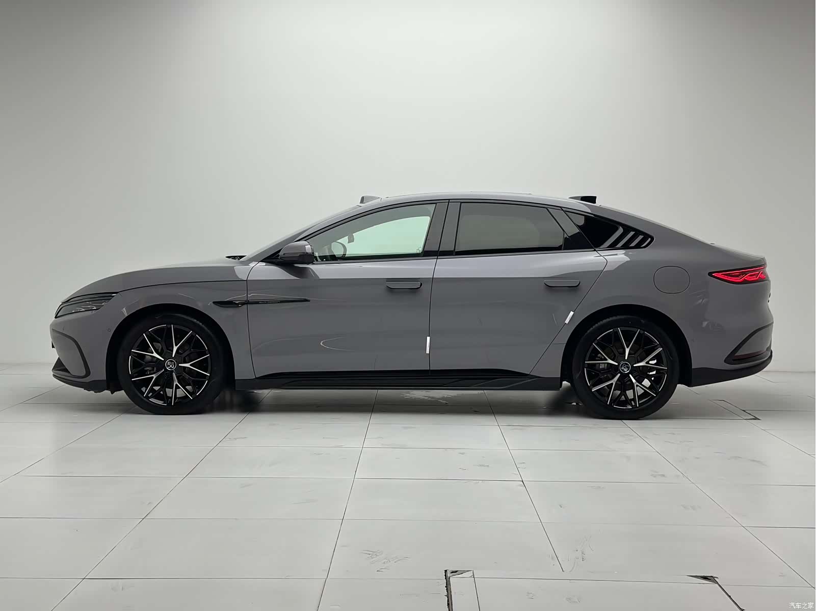 BYD Han, 2025 24