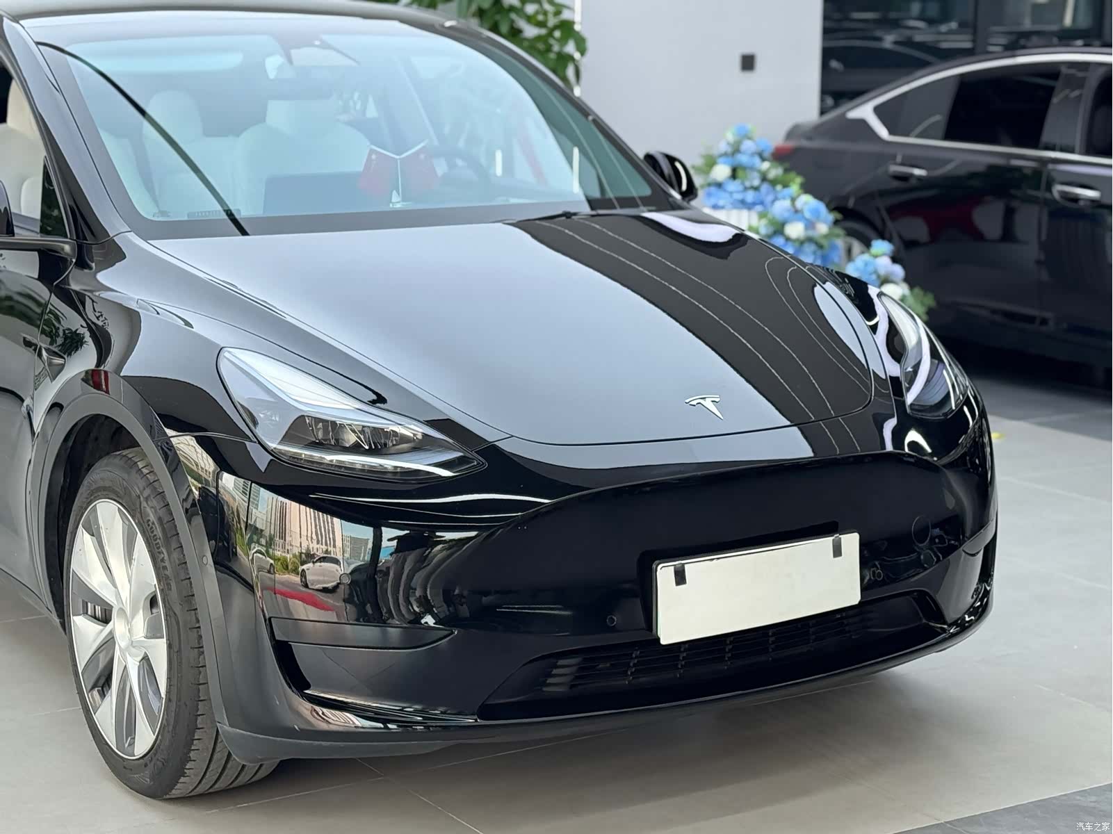 Tesla Model Y, 2023 16
