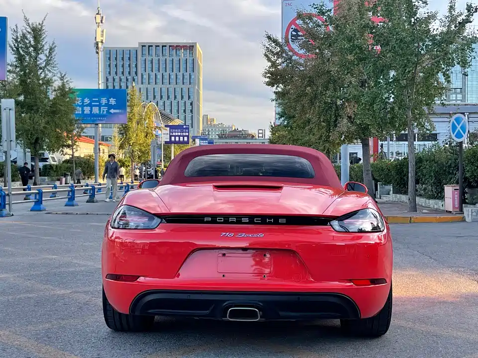 Porsche 718
