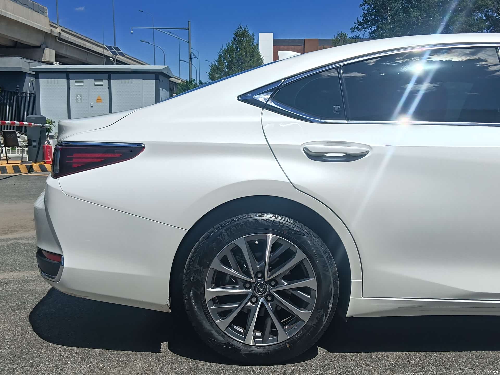 Lexus ES, 2022 12