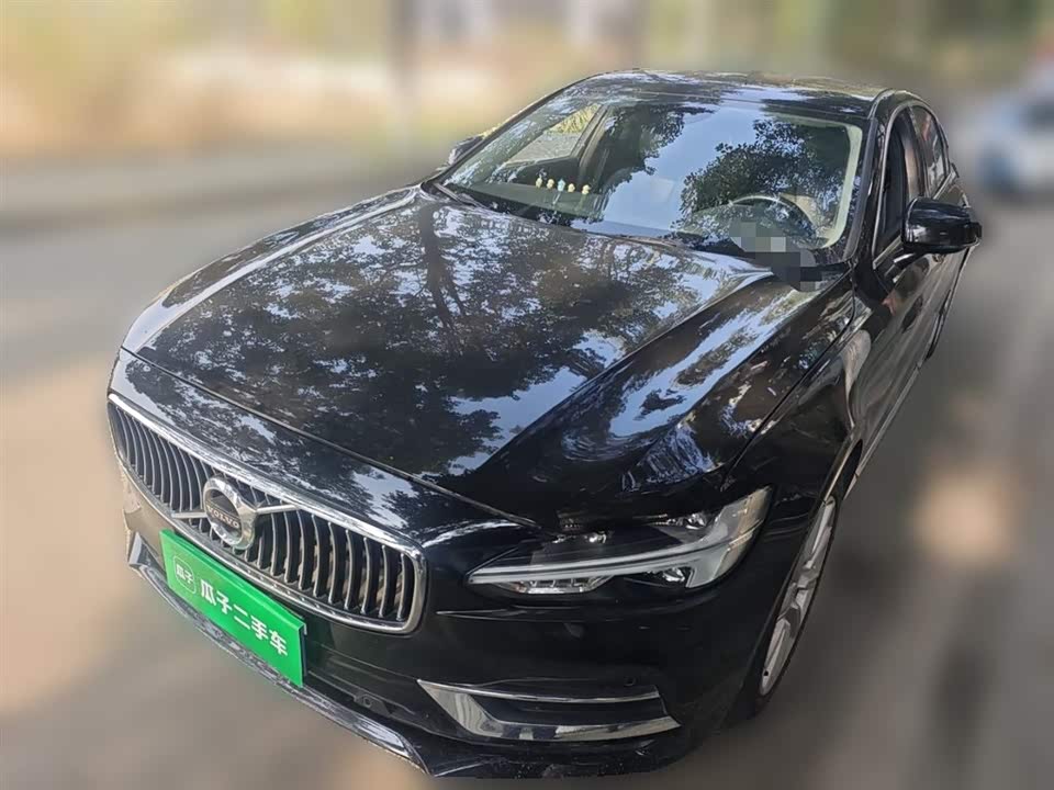 Volvo S90