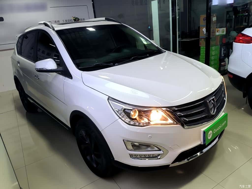 Wuling 560, 2017 4