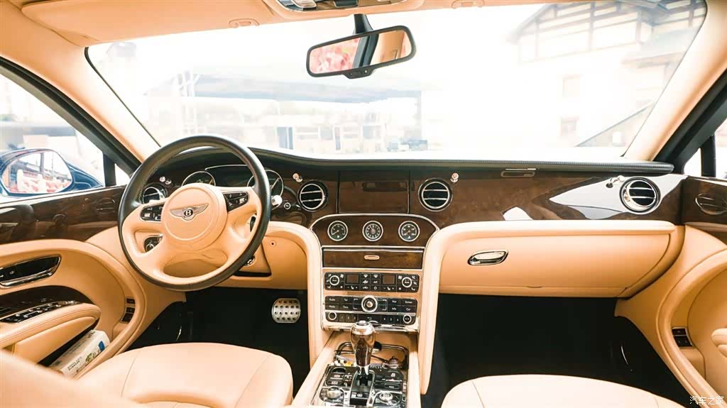 Bentley Mulsanne, 2013 6