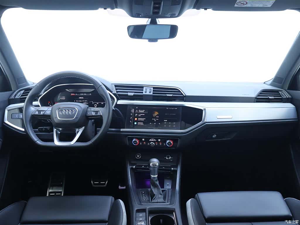 Audi Q3, 2024 13
