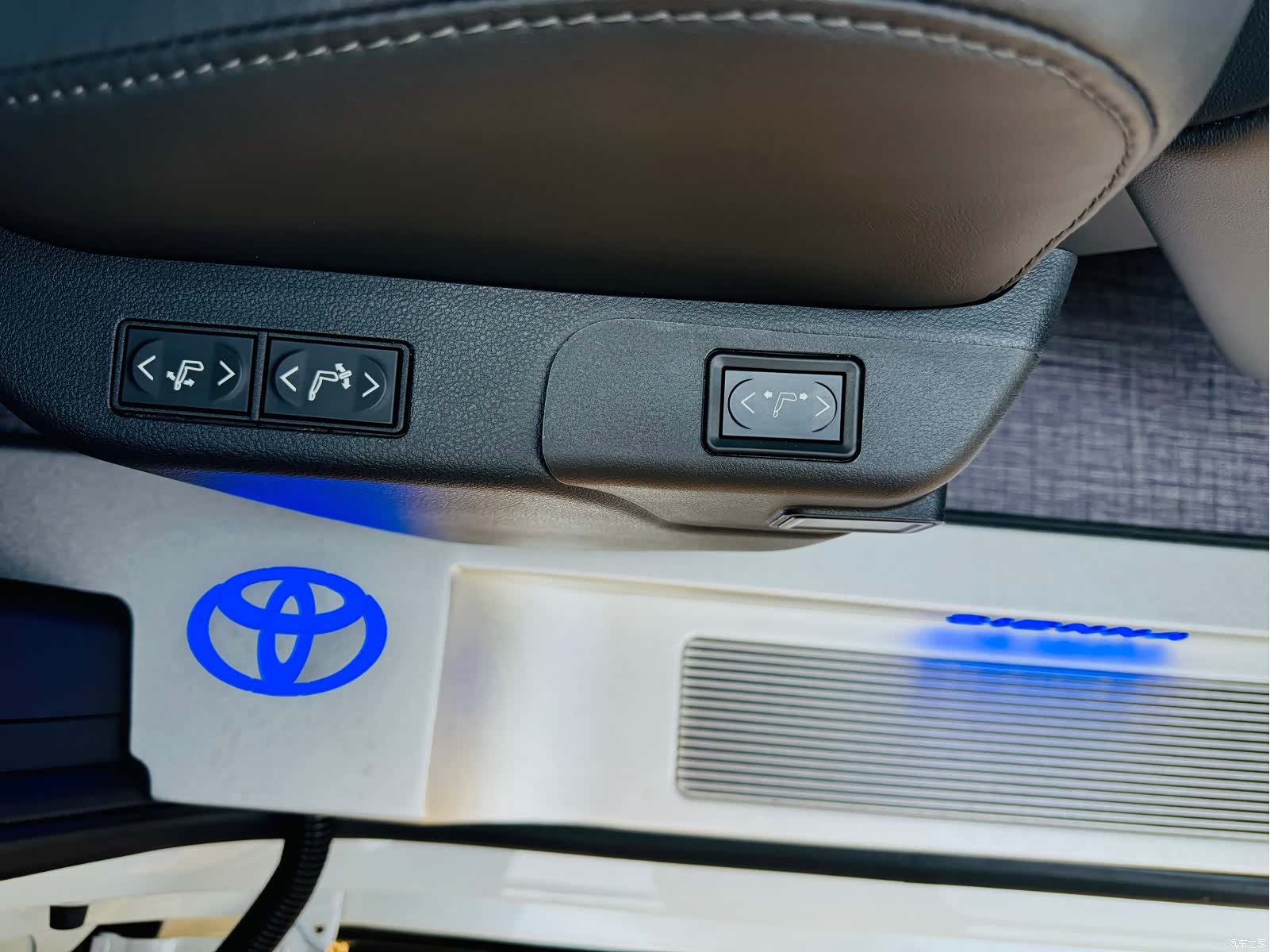 Toyota Sienna, 2025 40