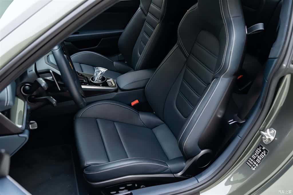 Porsche 911, 2022 14