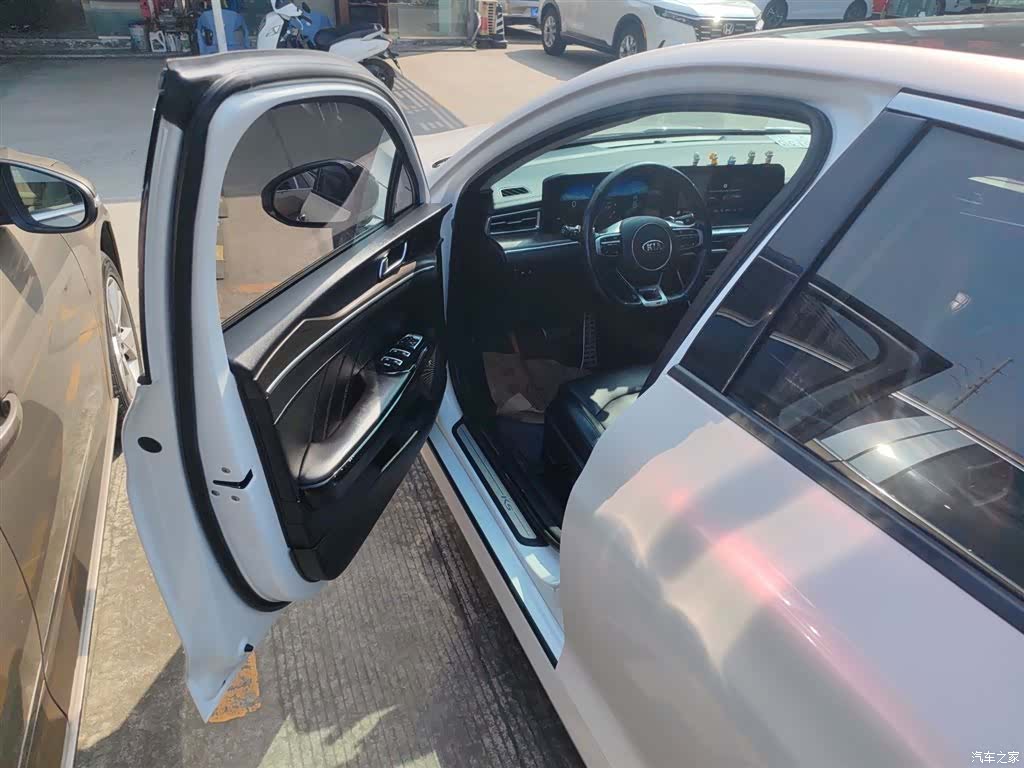 Kia K5, 2021 12