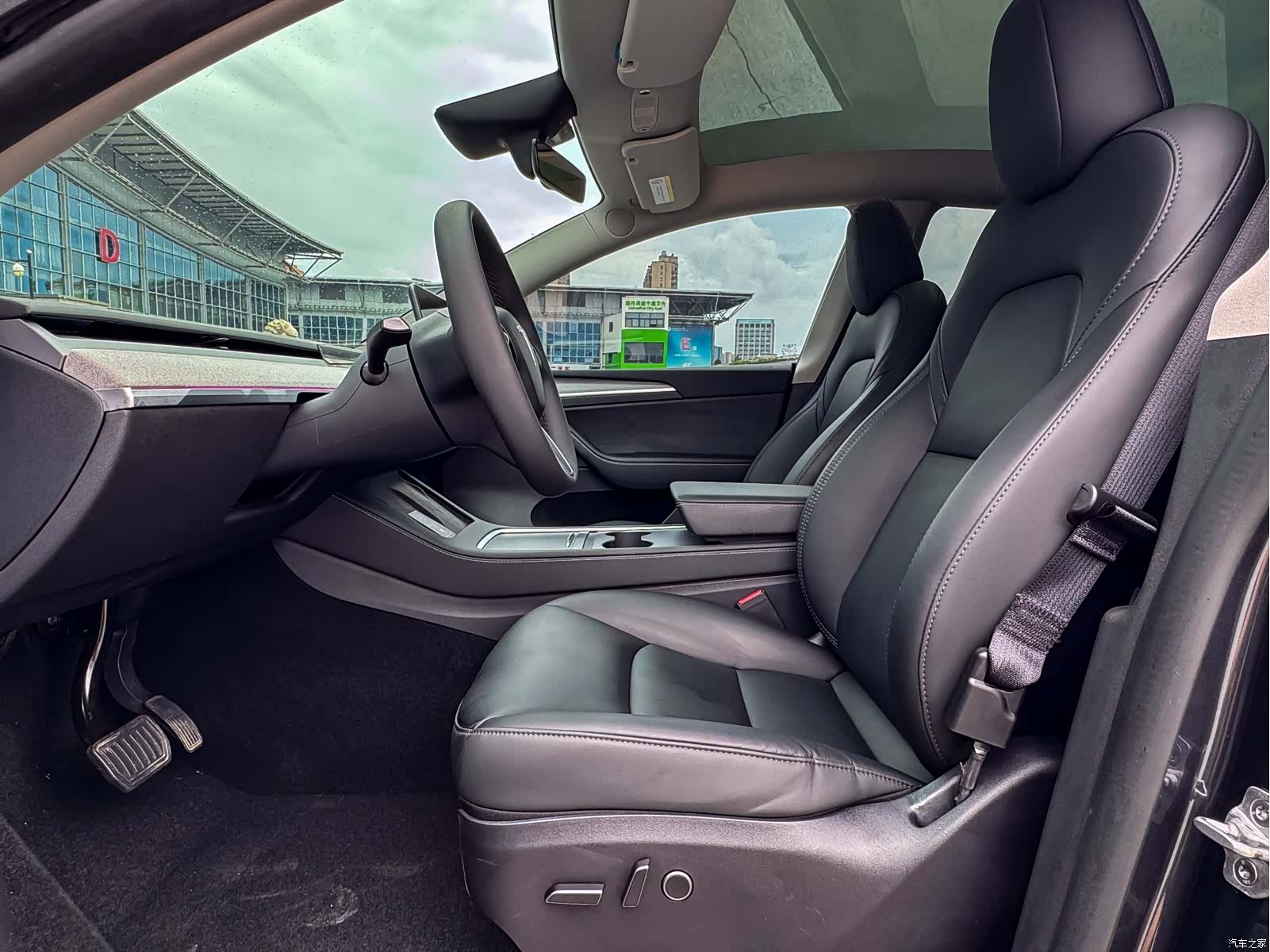 Tesla Model Y, 2024 13