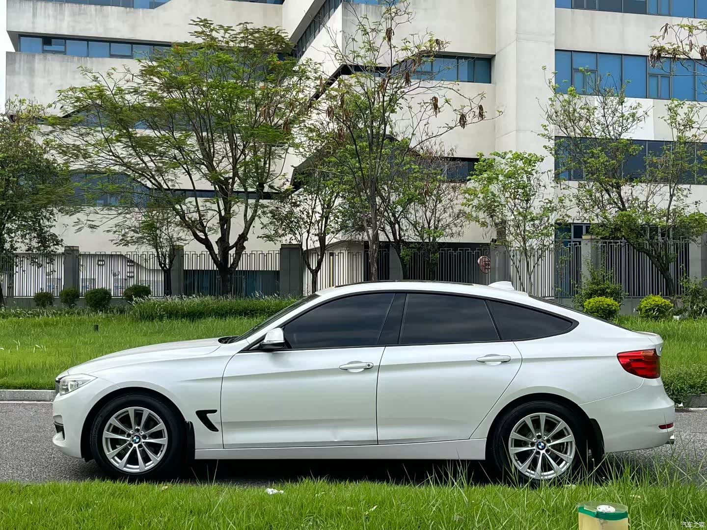 BMW 3 Series, 2015 3