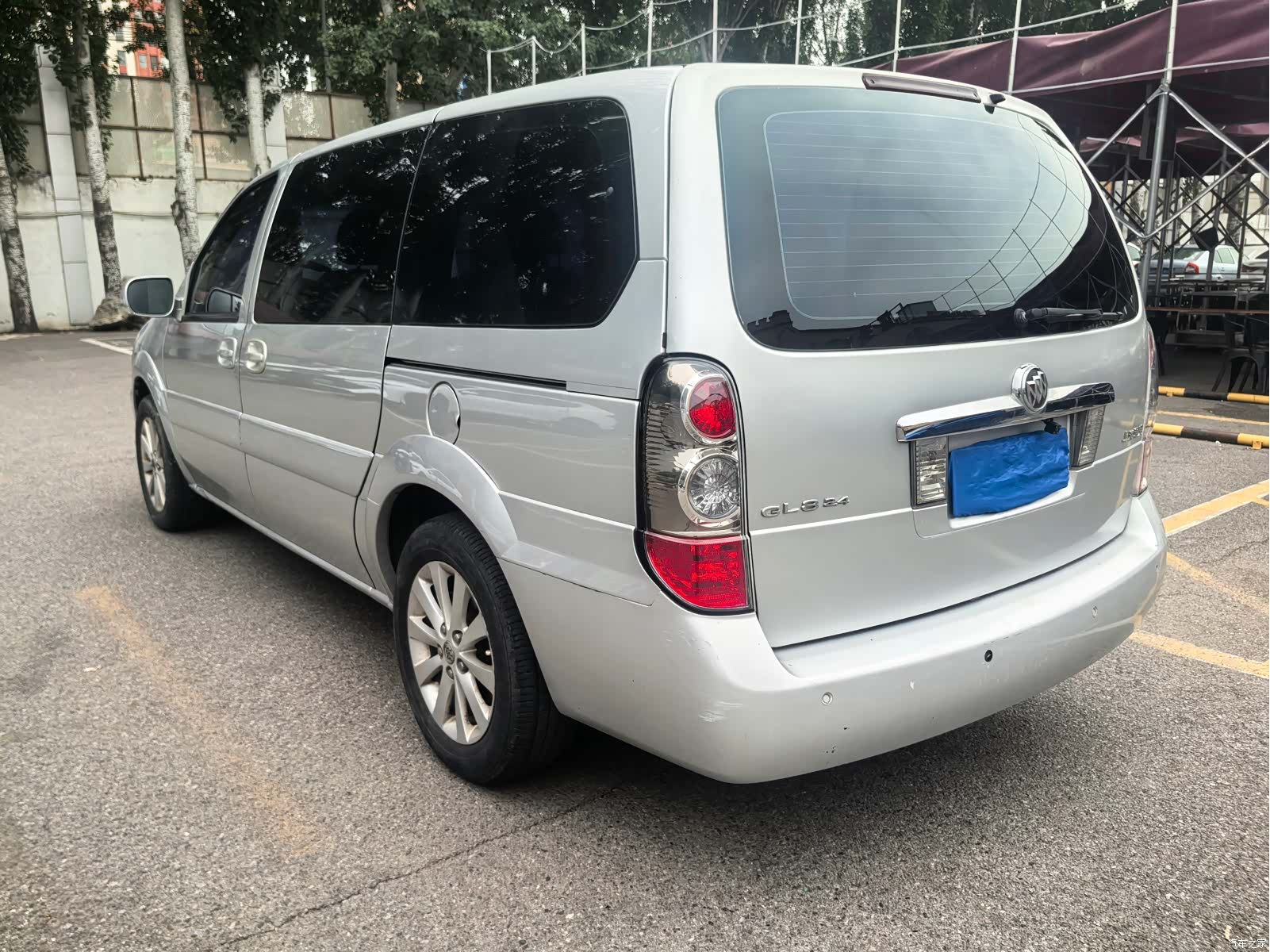 Buick GL8, 2012 6