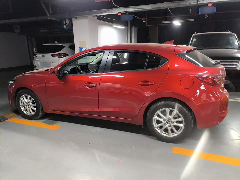 Mazda 3 Angkesaila