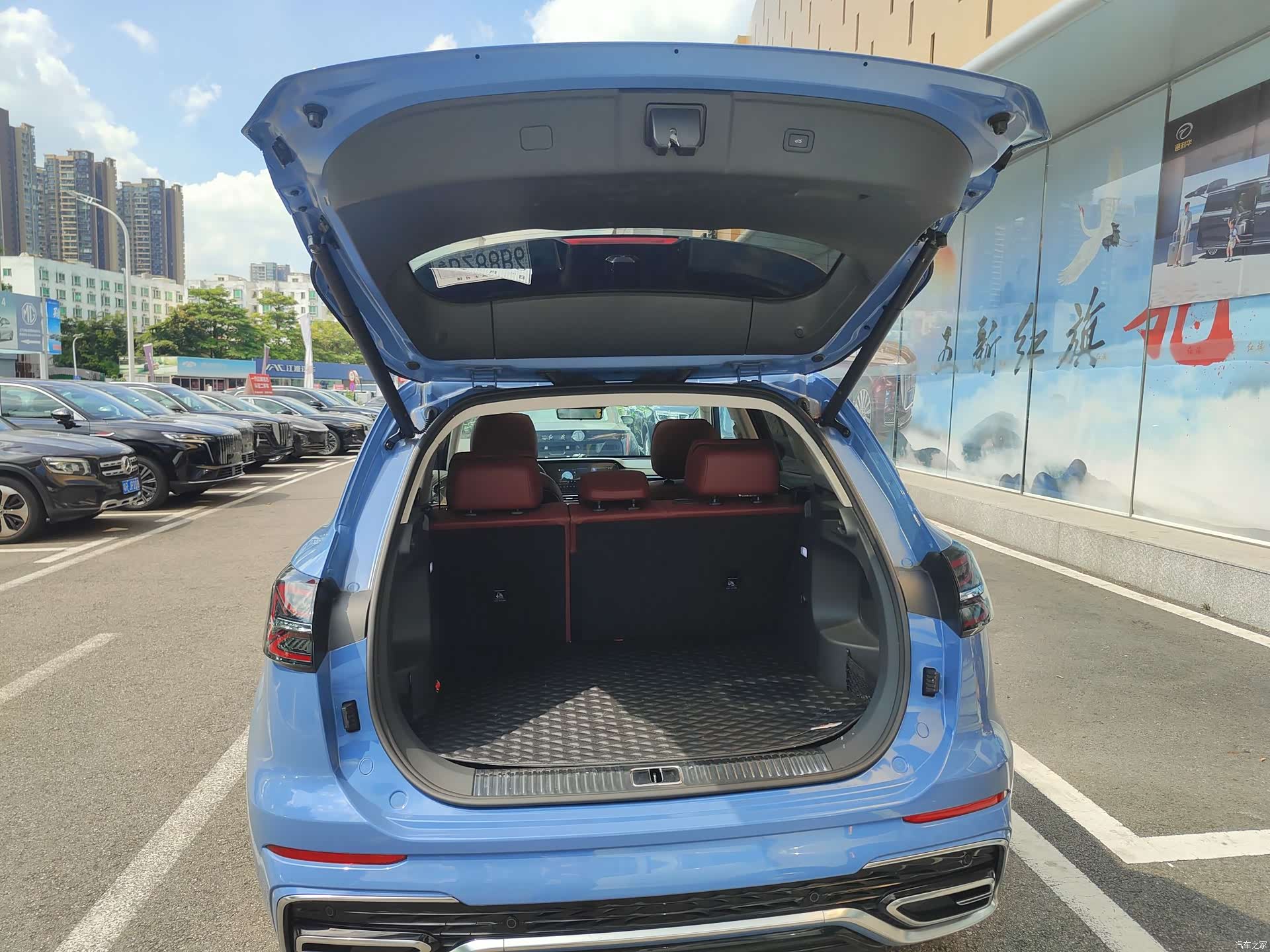 Hongqi HS5, 2023 15