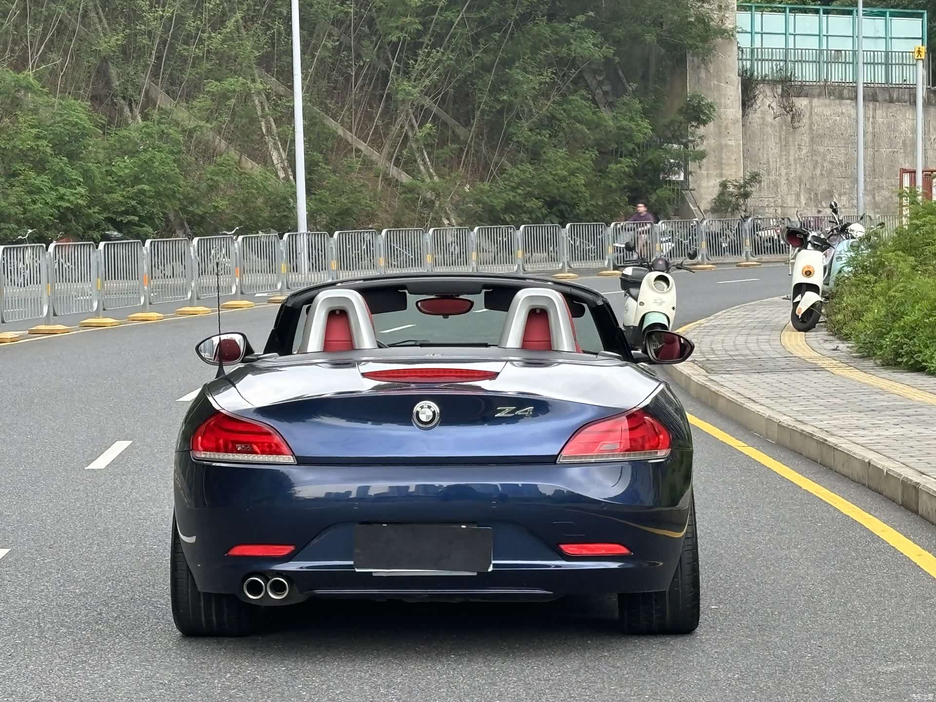 BMW Z4, 2013 18