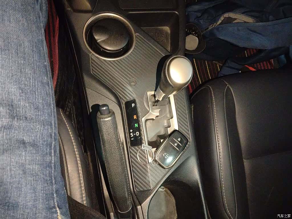 Toyota RAV4, 2016 10