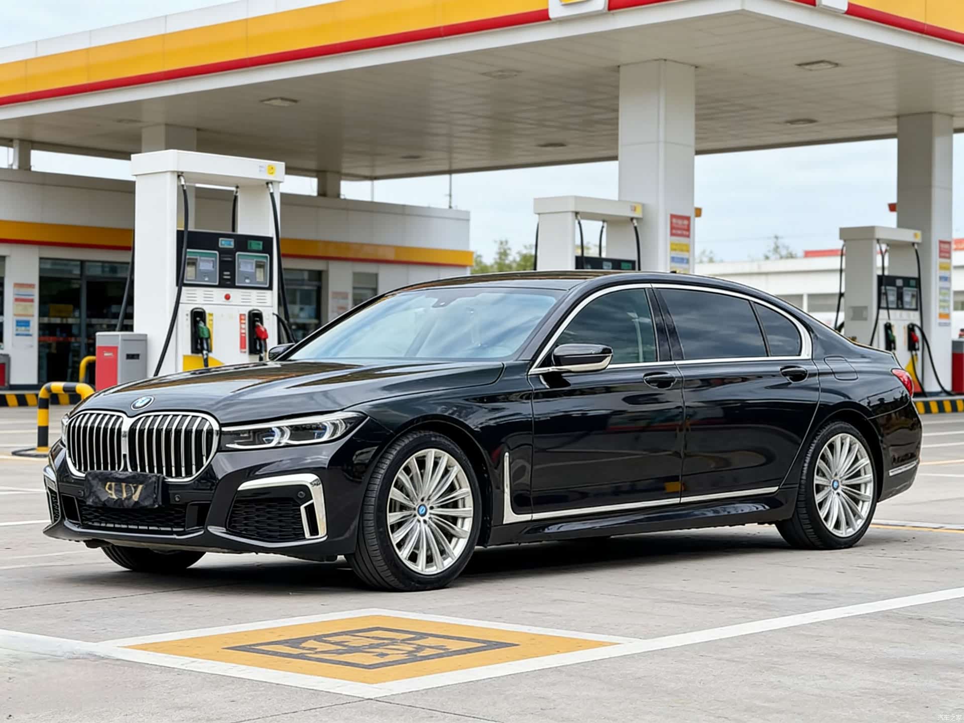 BMW 7 Series, 2016 1
