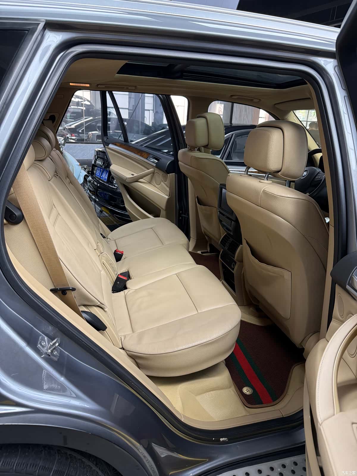 BMW X5, 2011 10