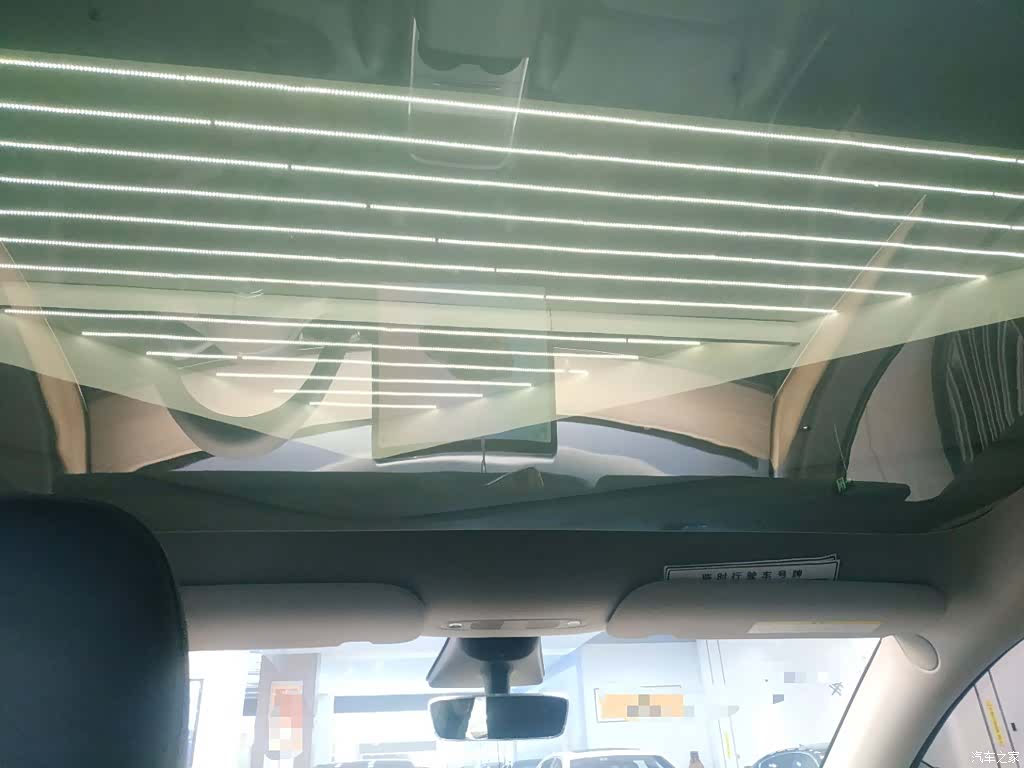 Tesla Model Y, 2023 18