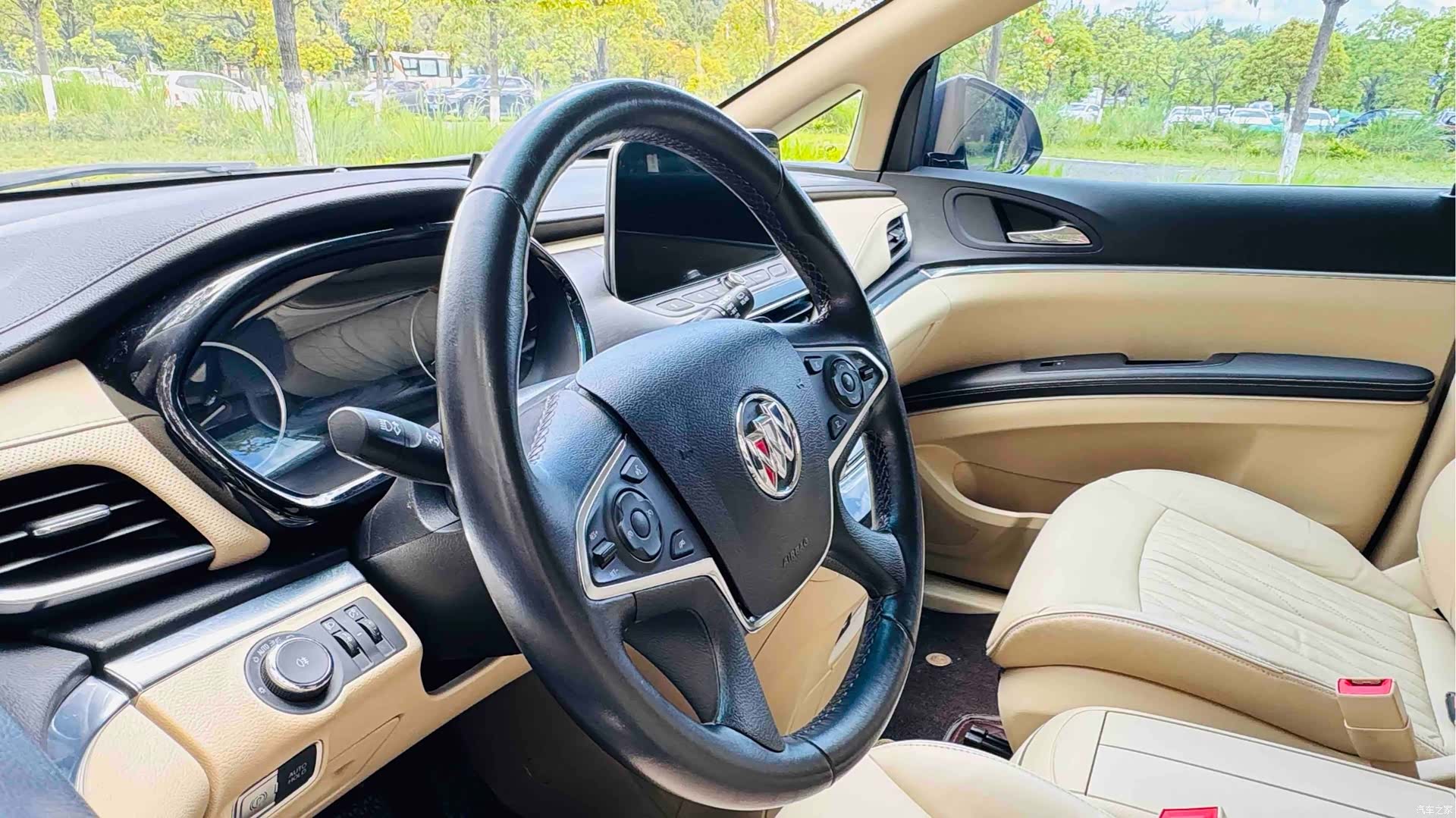 Buick GL8, 2023 8