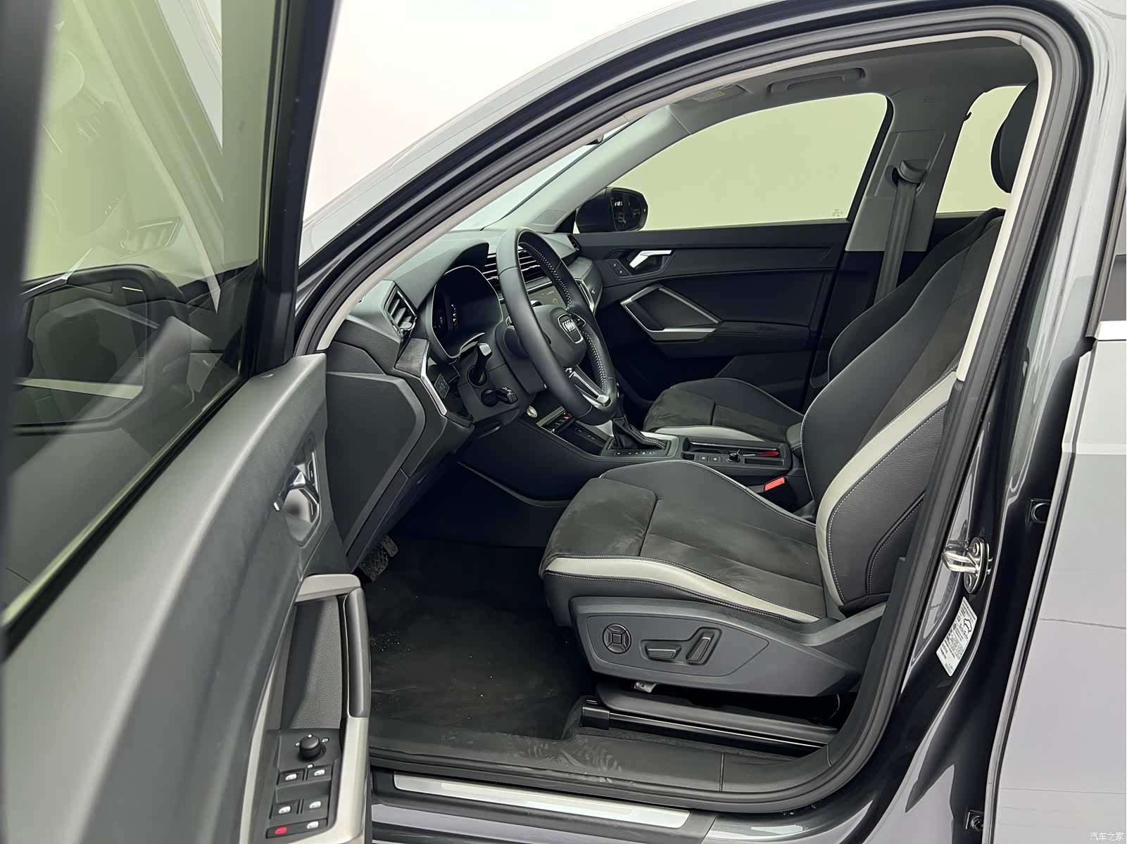 Audi Q3, 2022 21