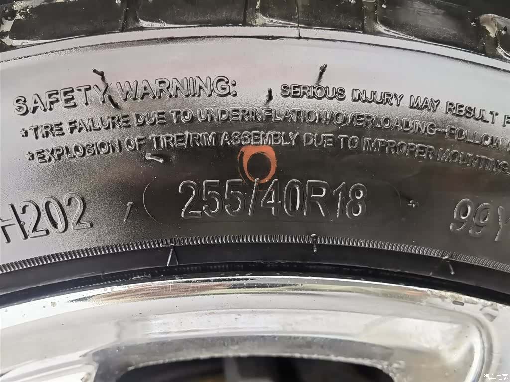 Mercedes-Benz E-Class, 2013 24