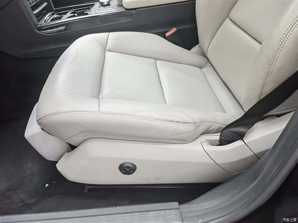 Mercedes-Benz E-Class, 2013 20