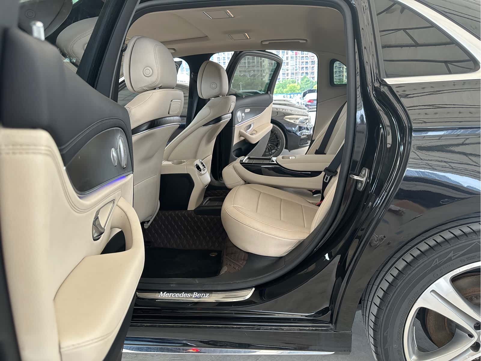 Mercedes-Benz E-Class, 2017 20