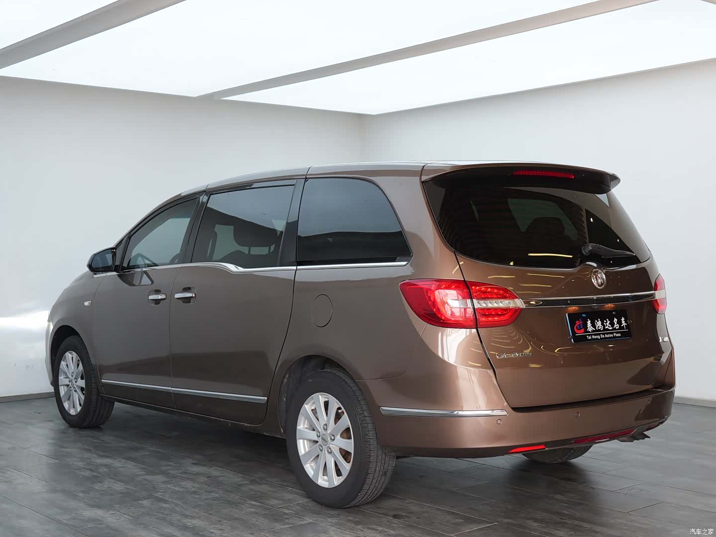 Buick GL8, 2020 7