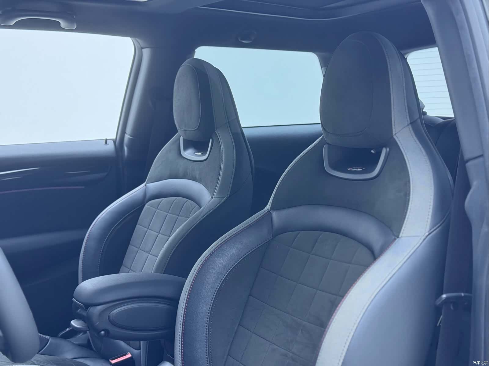 Mini Cooper, 2022 13