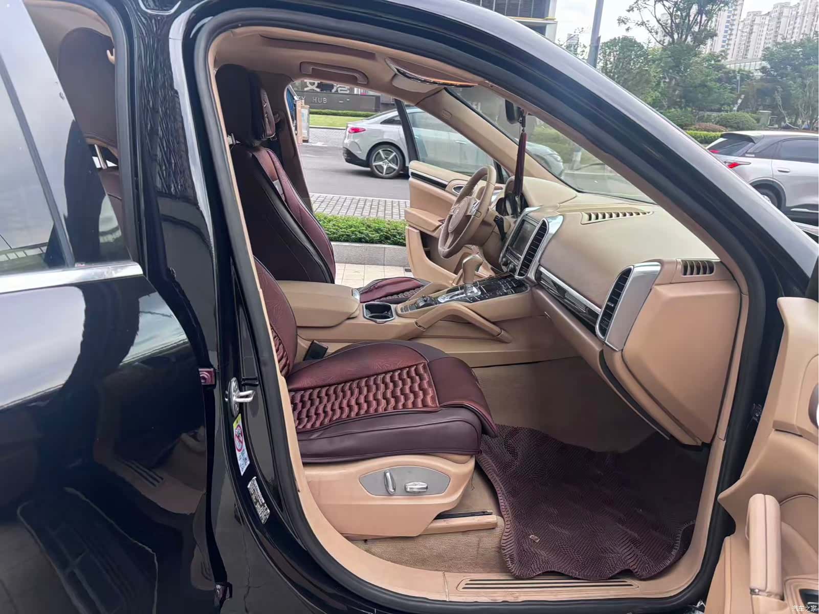 Porsche Cayenne, 2012 16