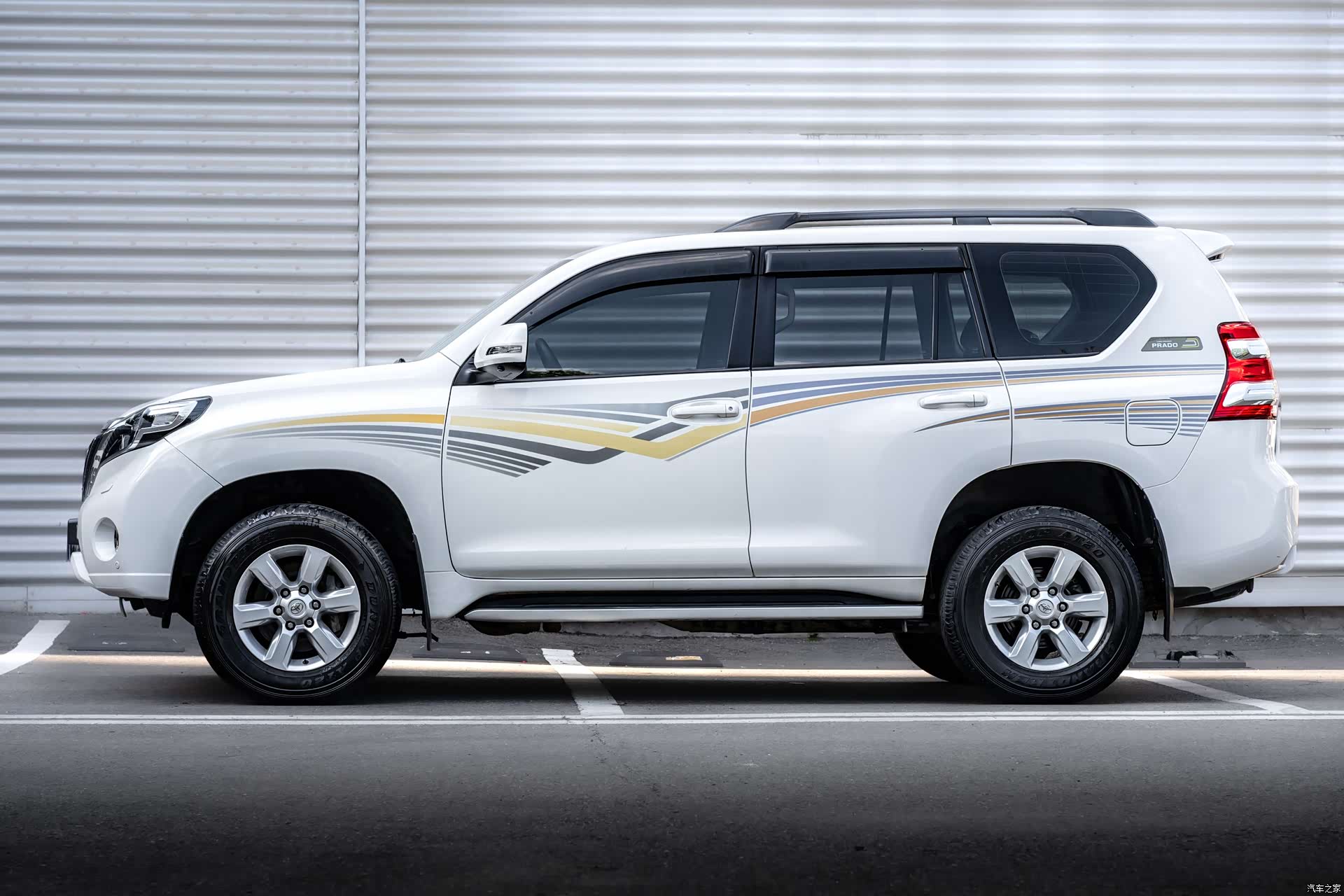 Toyota Prado, 2015 3