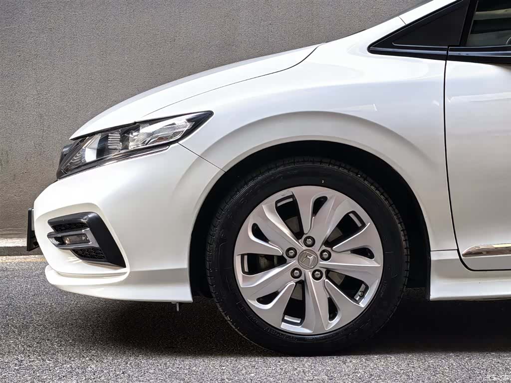 Honda Jade, 2019 6