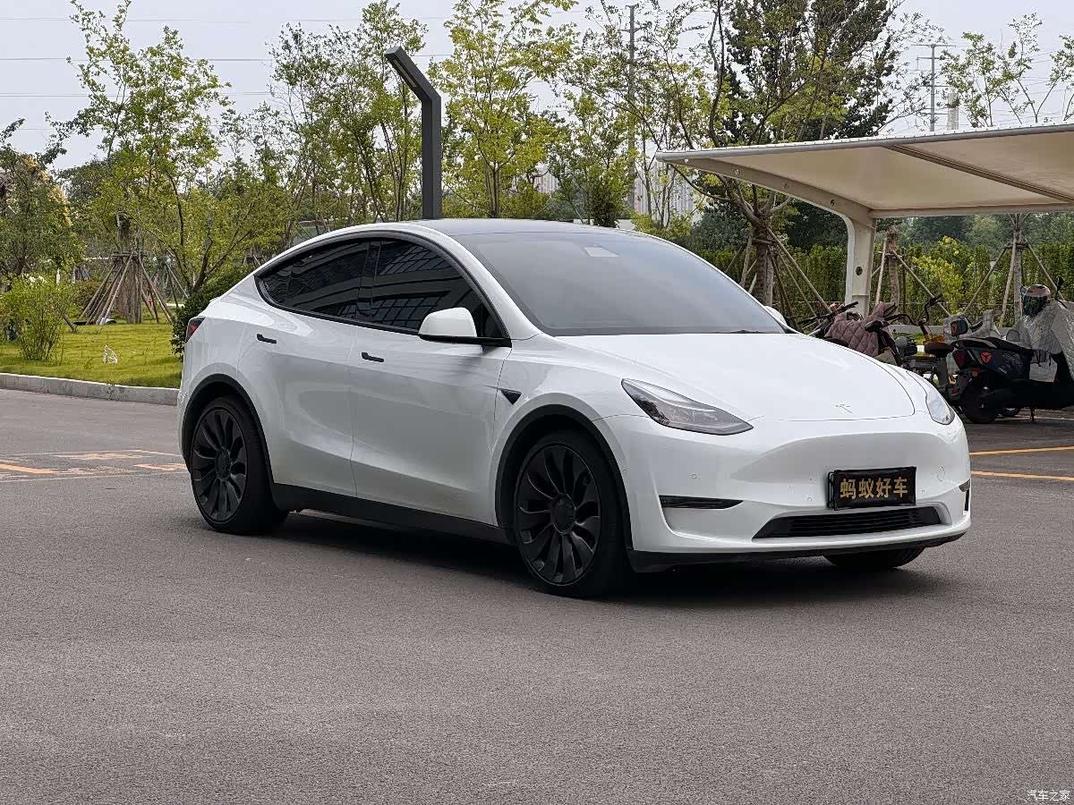 Tesla Model Y, 2023 3