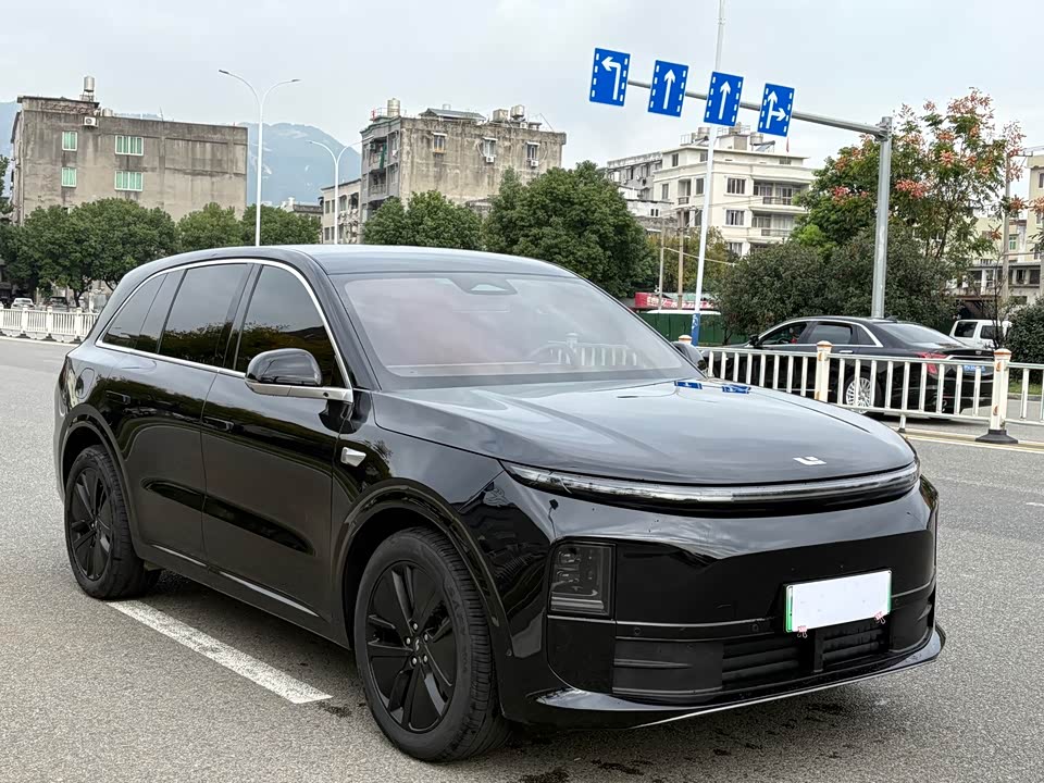 Li Auto Ideal L6
