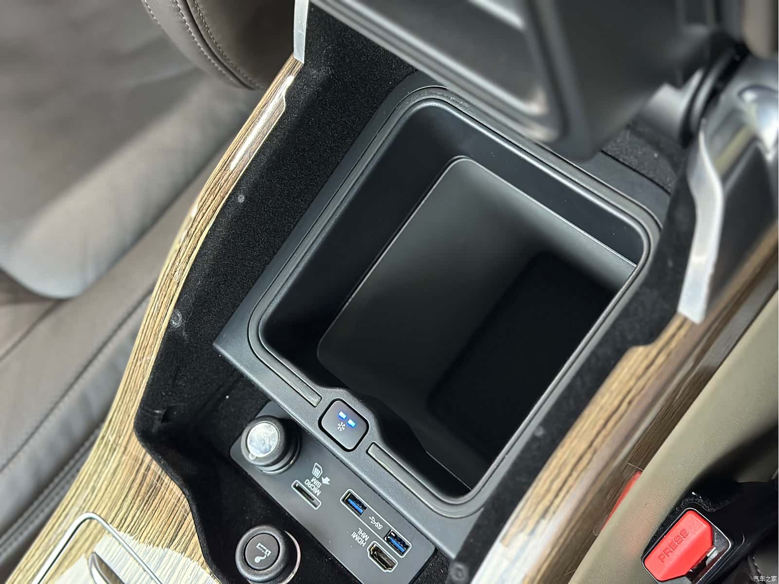 Land Rover Range Rover, 2018 18
