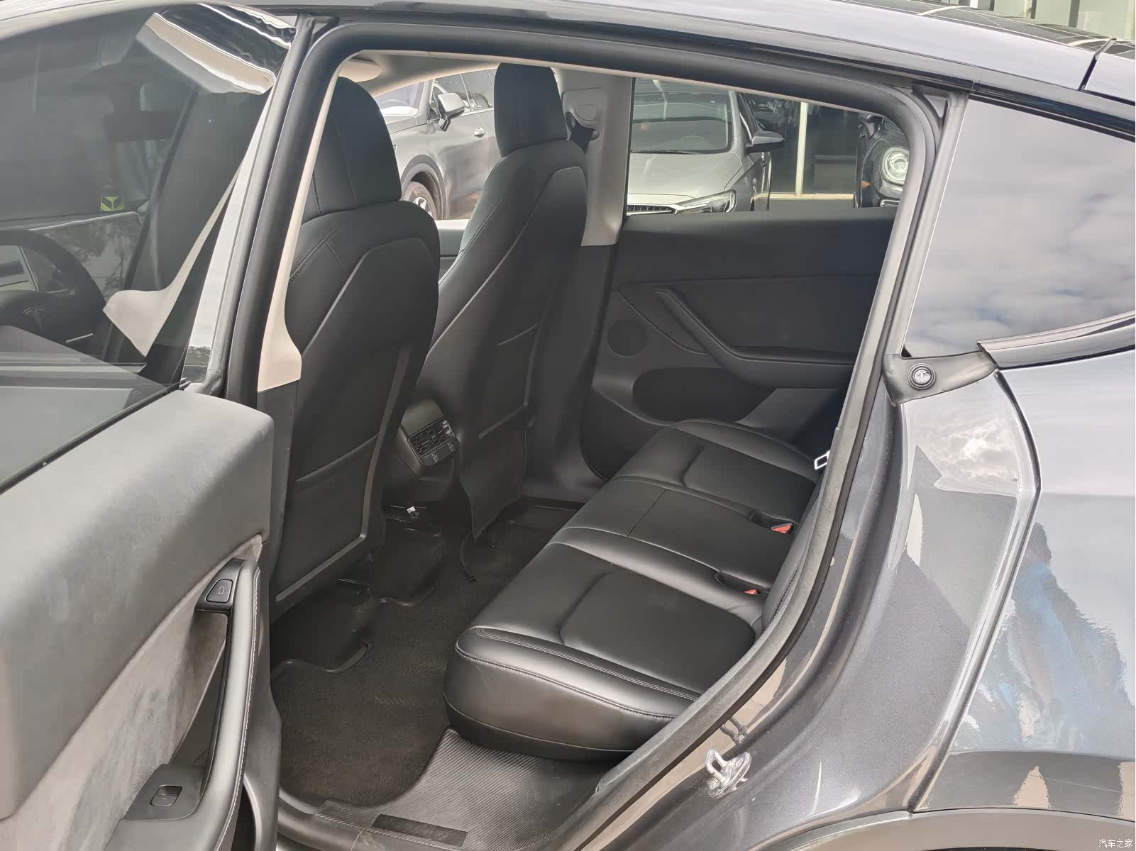 Tesla Model Y, 2021 7