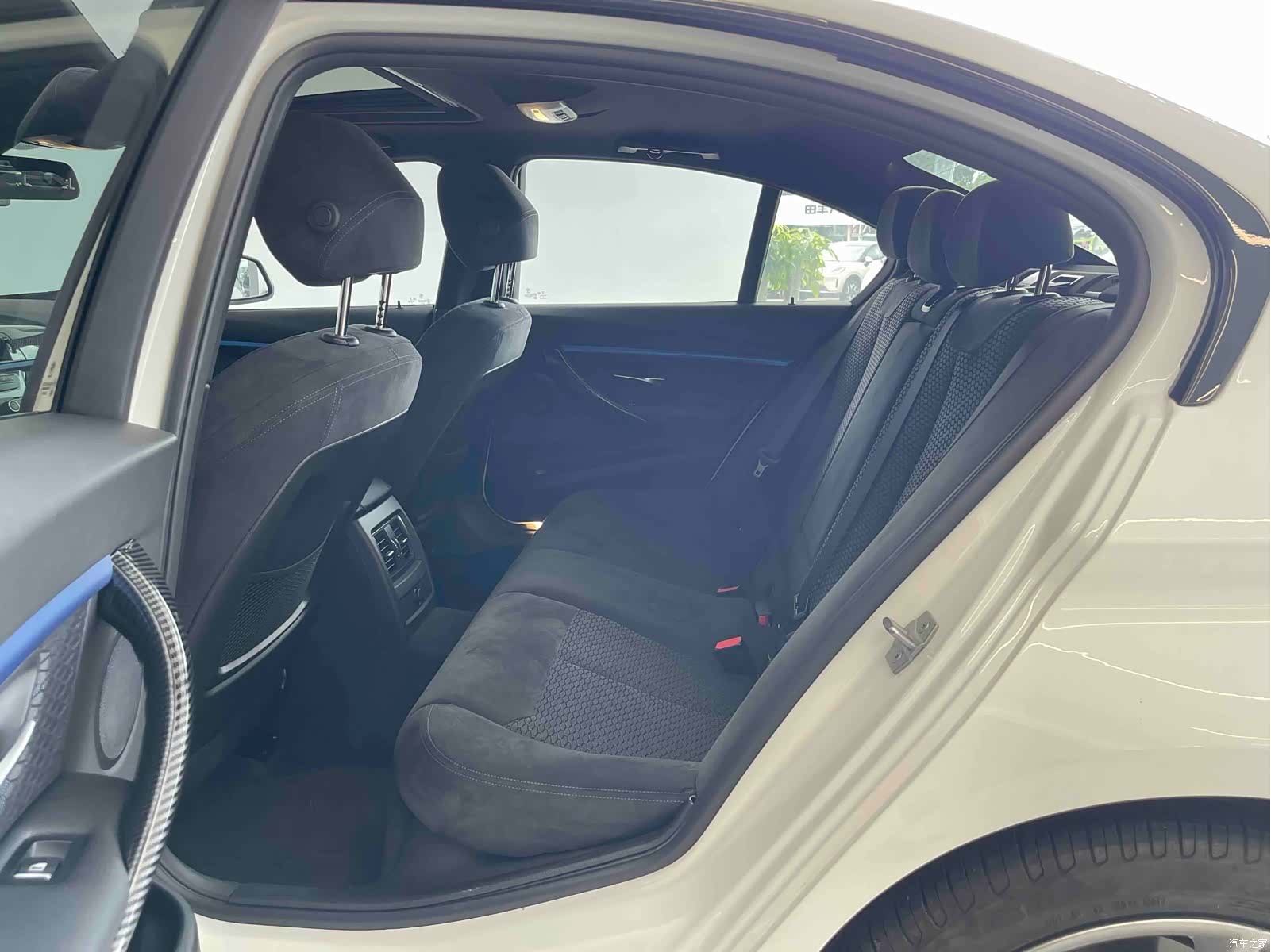 BMW 3 Series, 2018 9