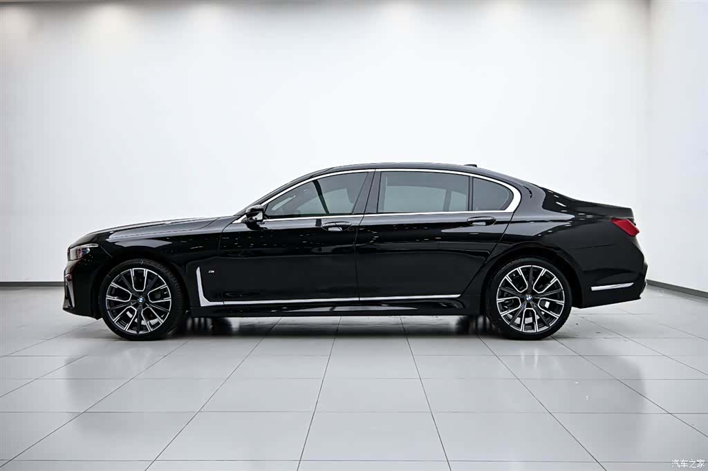 BMW 7 Series, 2020 все фото