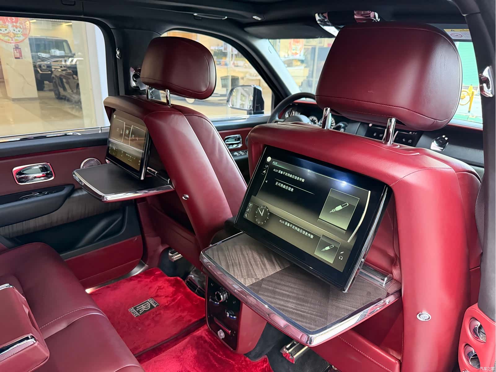 Rolls-Royce Cullinan, 2019 все фото