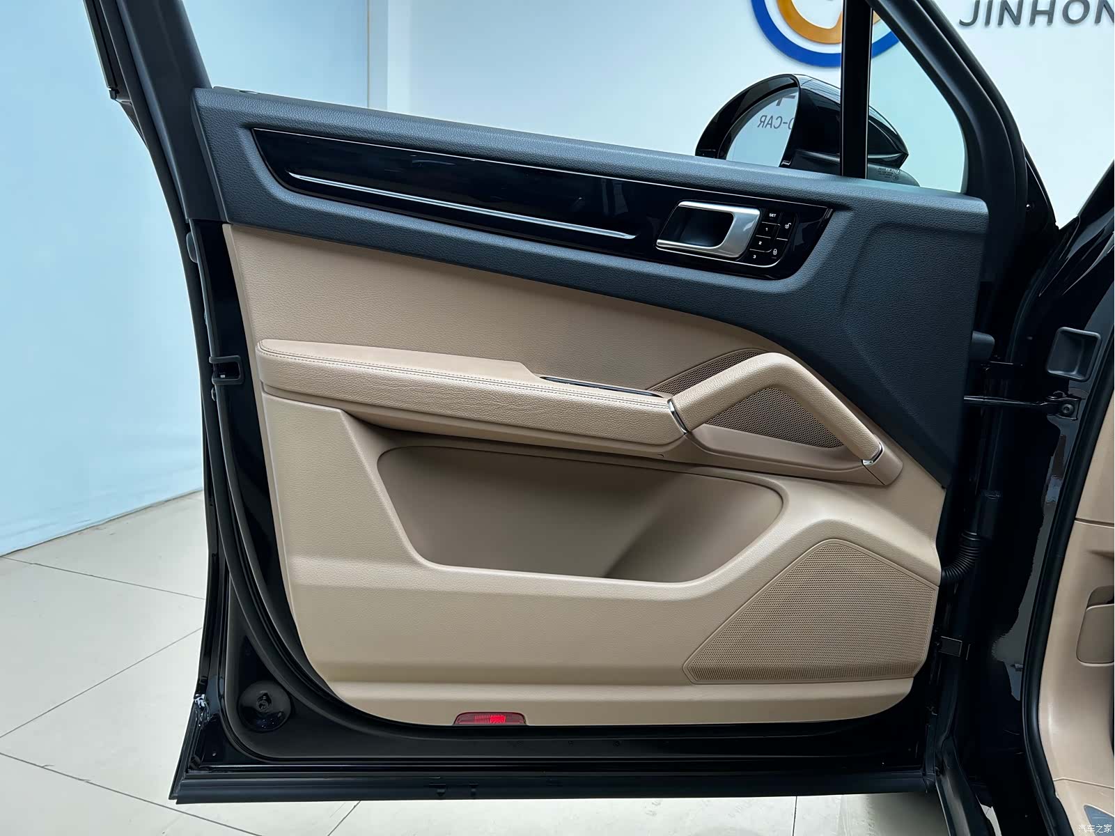 Porsche Cayenne, 2018 4