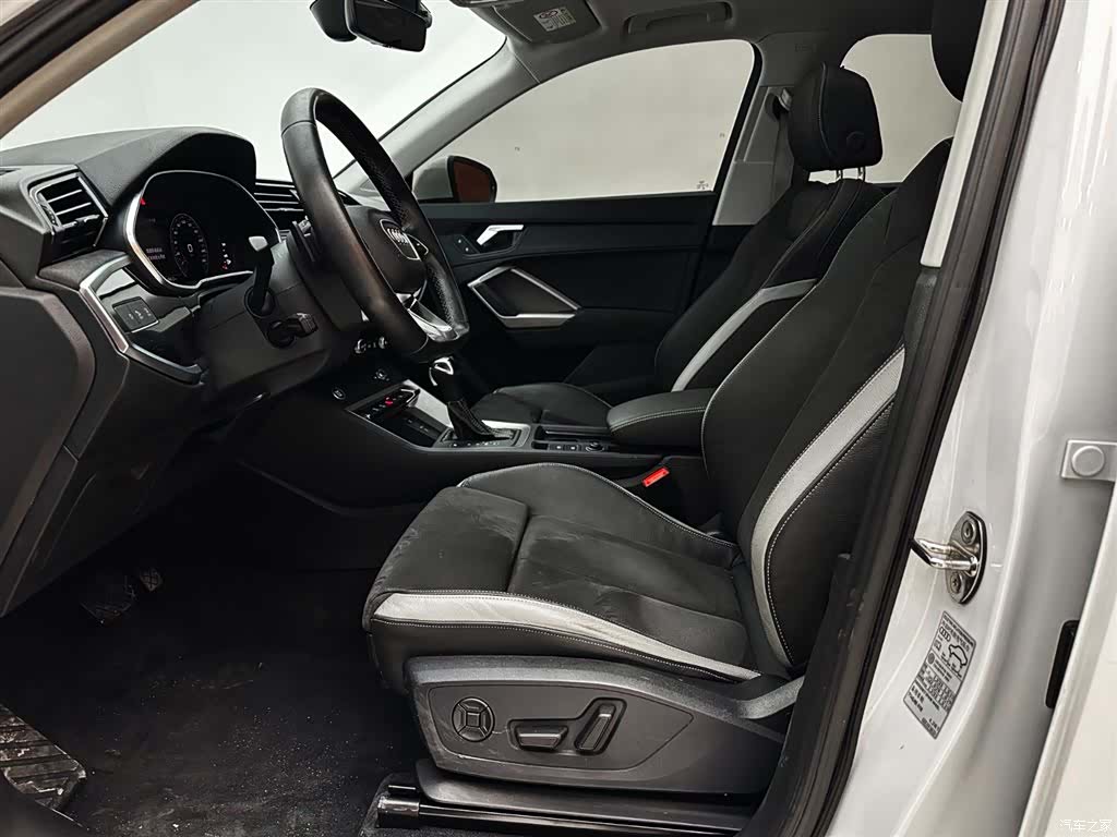 Audi Q3, 2022 19