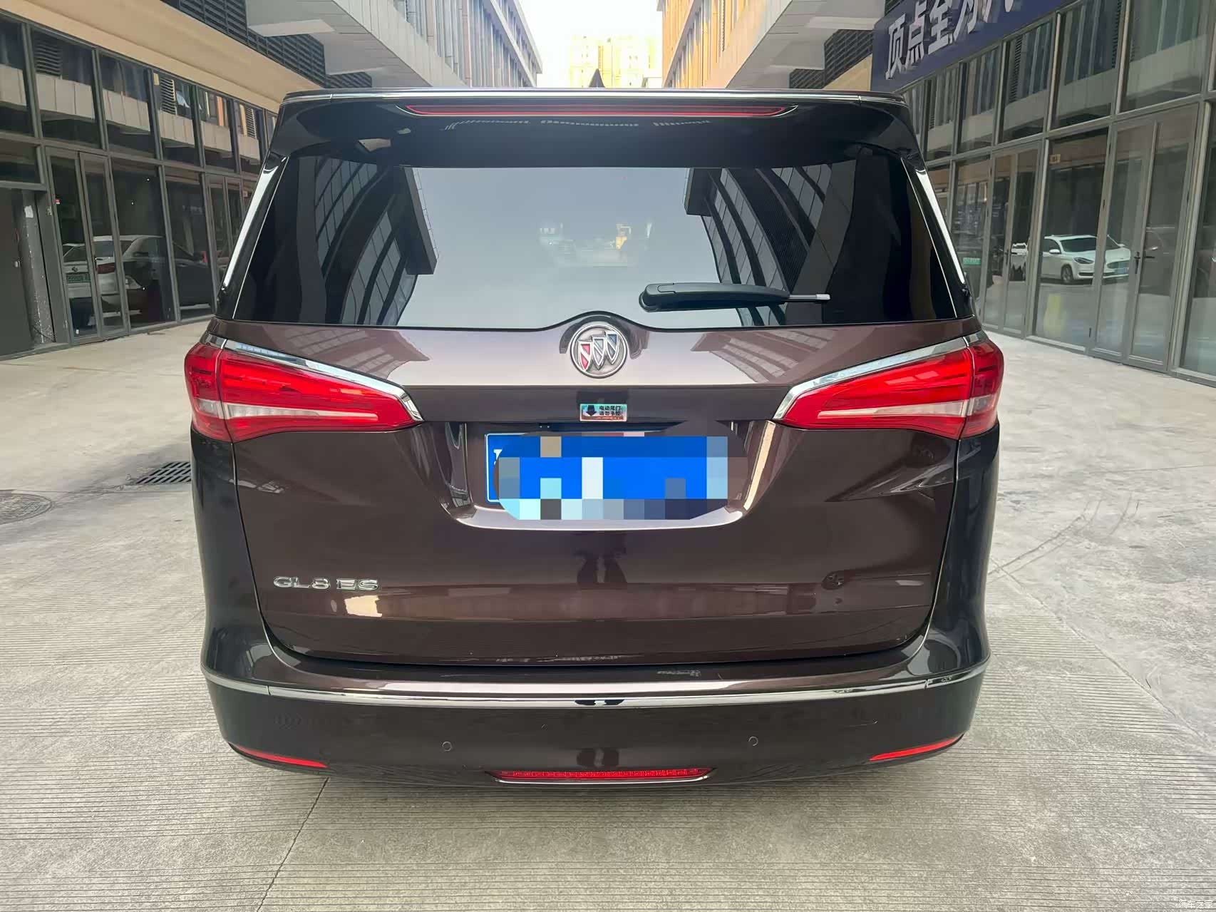Buick GL8, 2019 8
