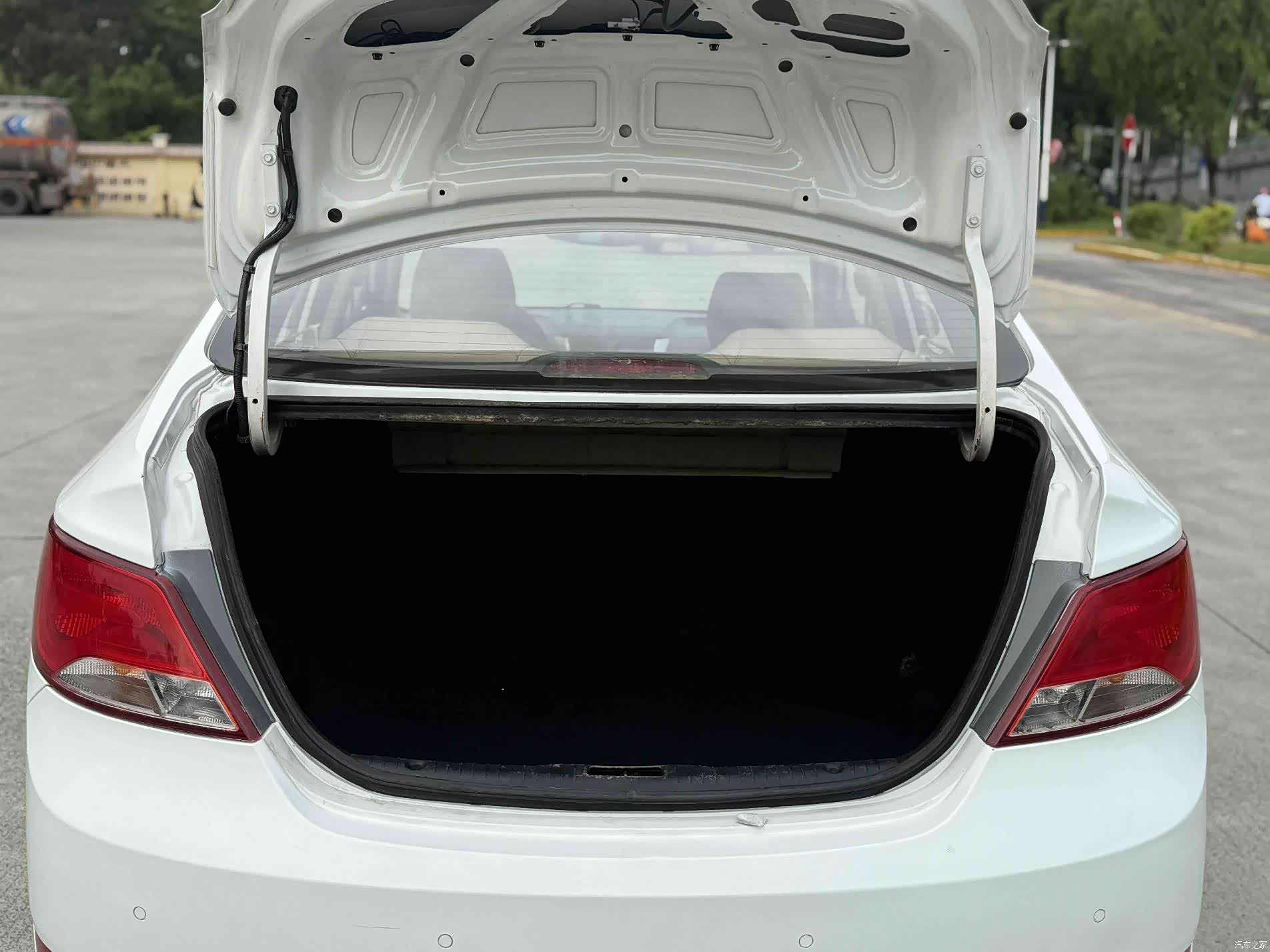 Hyundai GLX, 2014 8