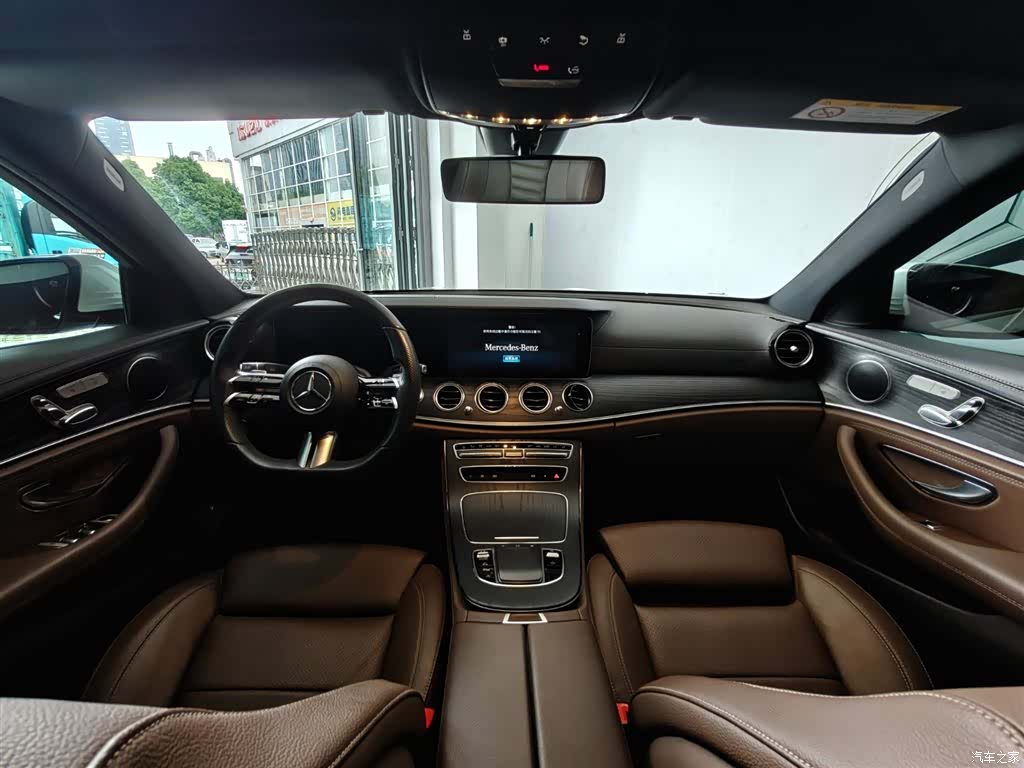 Mercedes-Benz E-Class, 2022 13