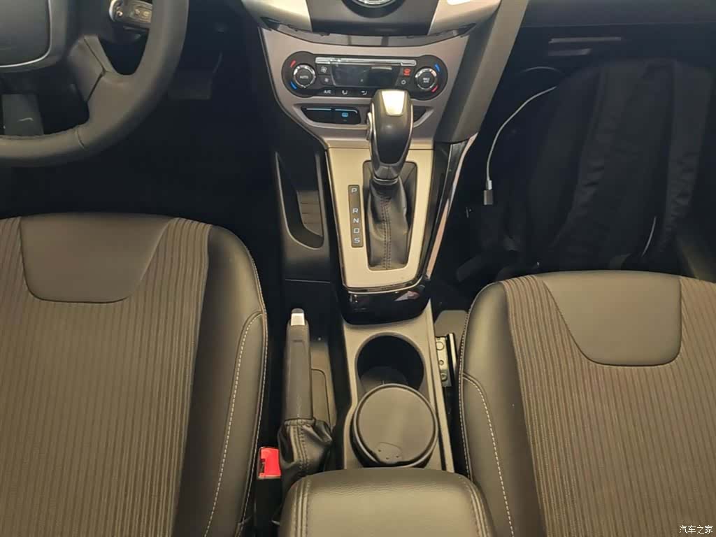 Ford Focus, 2015 14