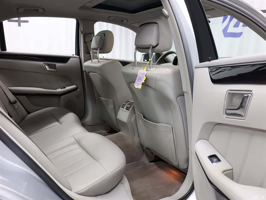 Mercedes-Benz E-Class, 2010 22