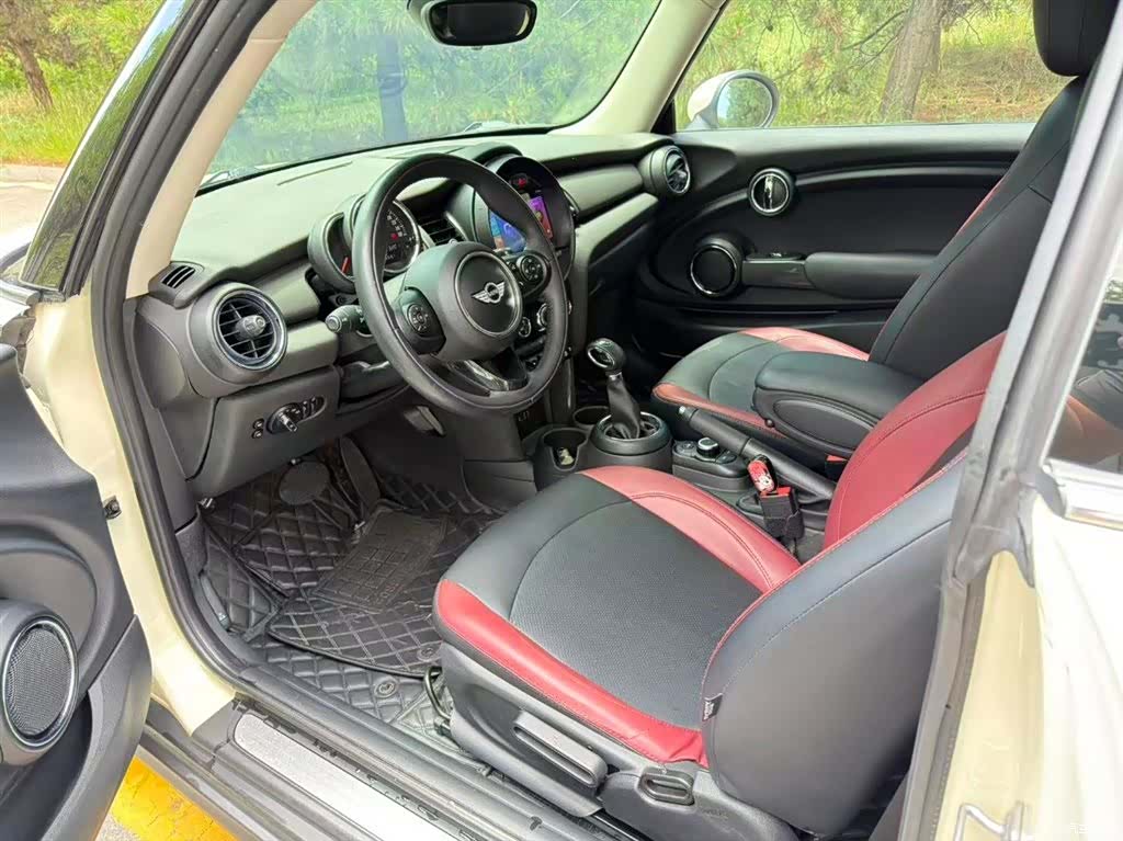 Mini ONE, 2017 4