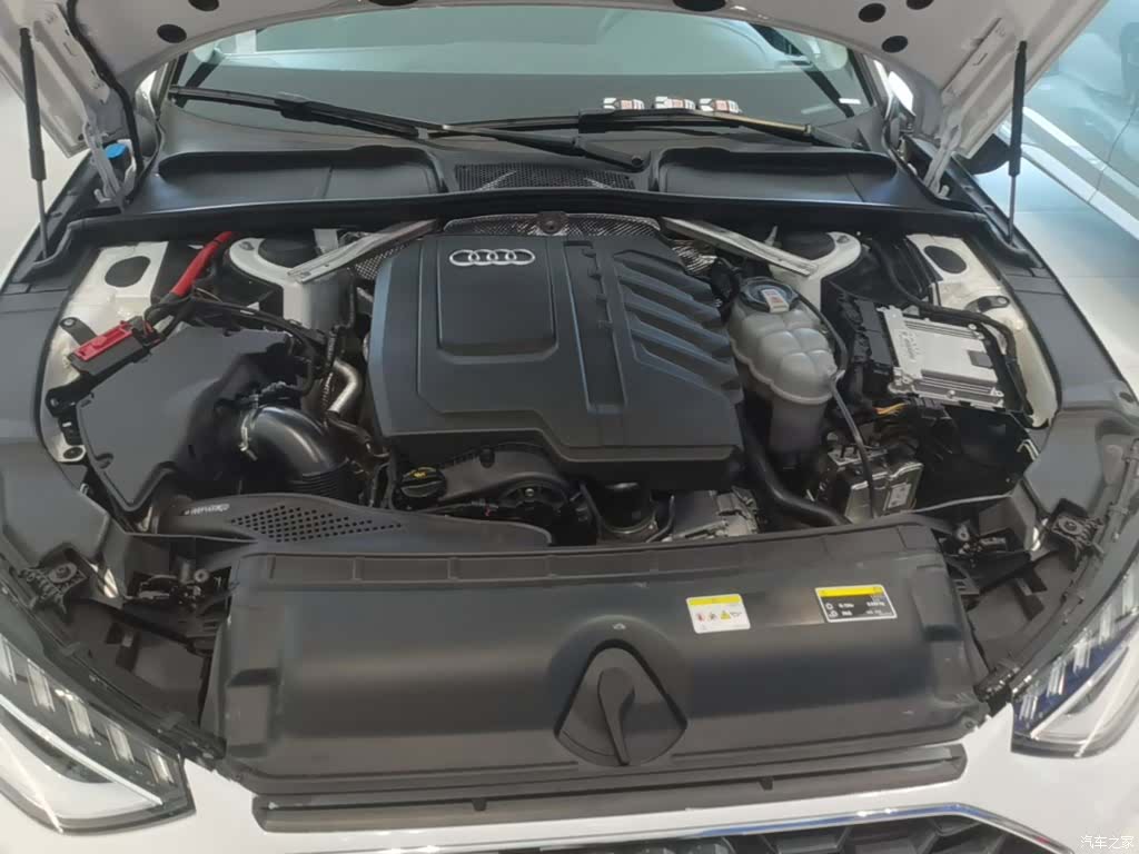 Audi A4L, 2024 20