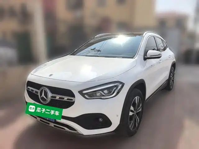 Mercedes-Benz GLA 2023 — купить из Китая под заказ