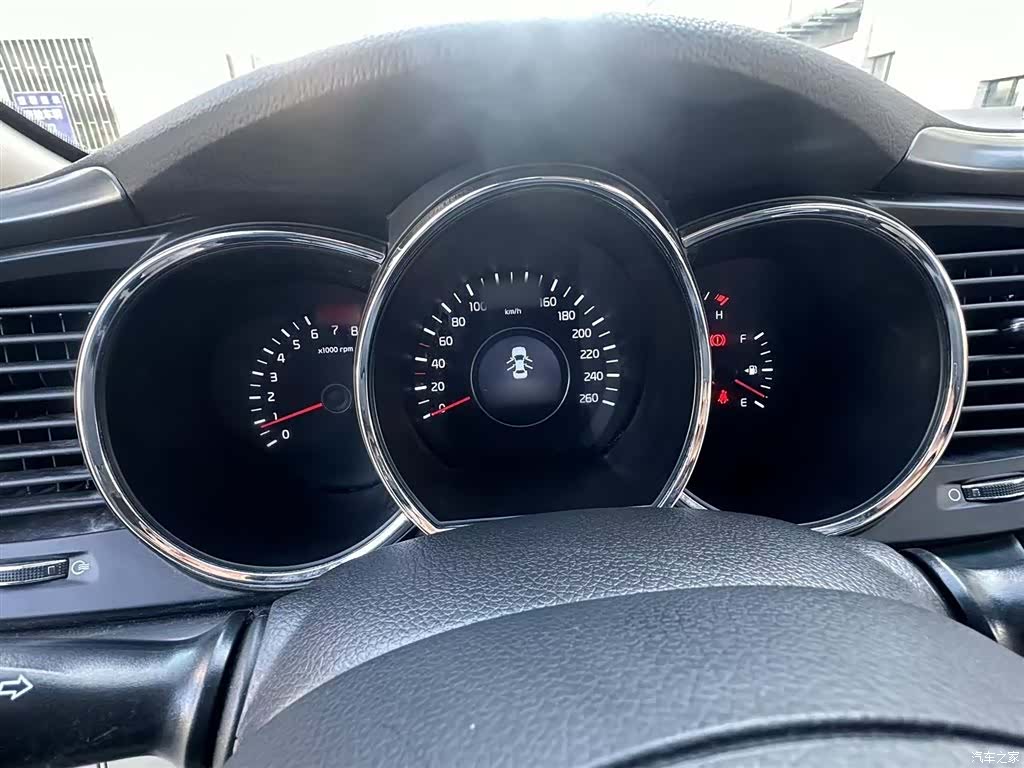 Kia K5, 2014 9