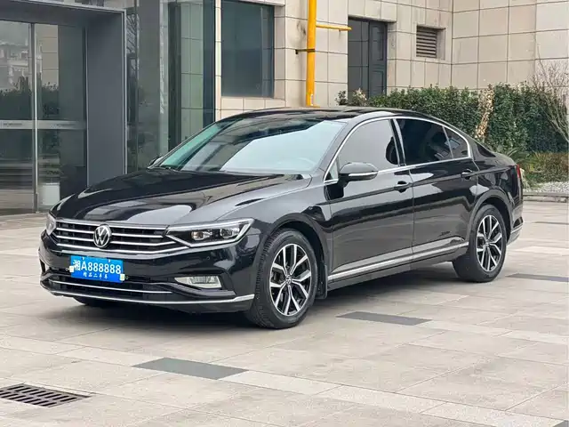 Volkswagen Magotan 2022 — купить из Китая под заказ